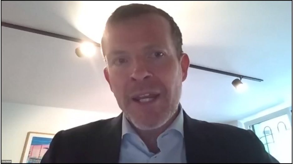 Tom Parker, Presidente de Cambre Associates. Tom Parker, Presidente de Cambre Associates.