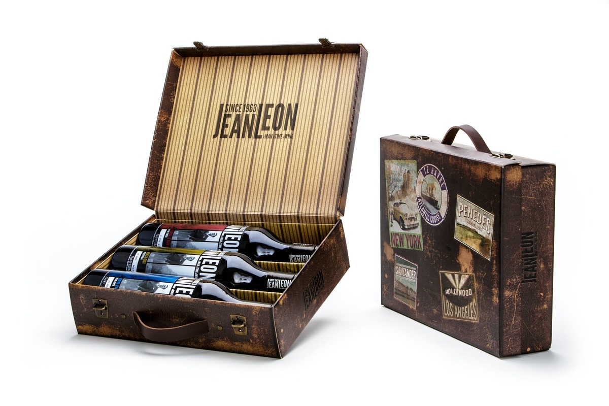 Jean Leon – Vintage Retro Suitcase