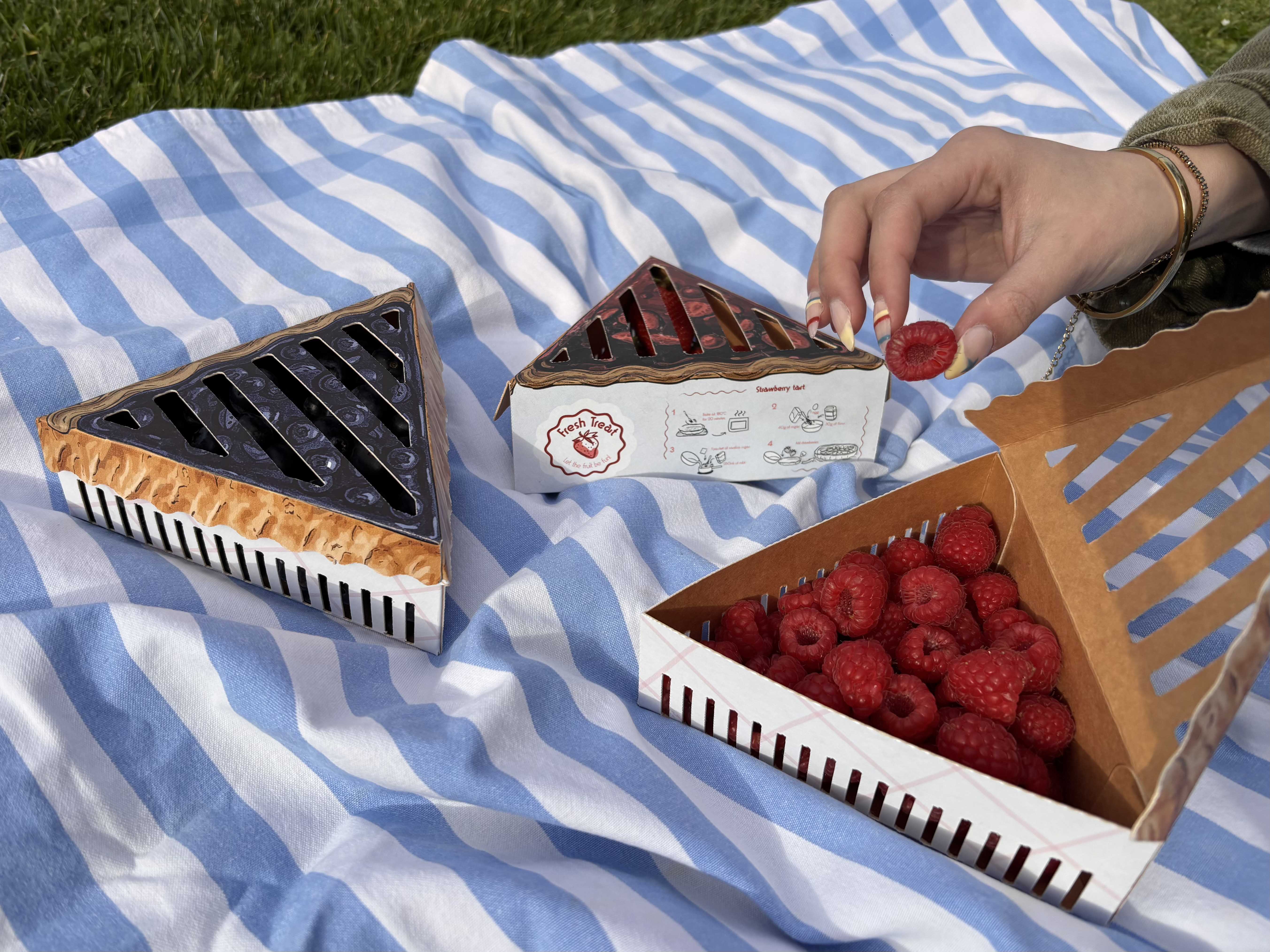 Fresh Treat , let the fruit be fun!