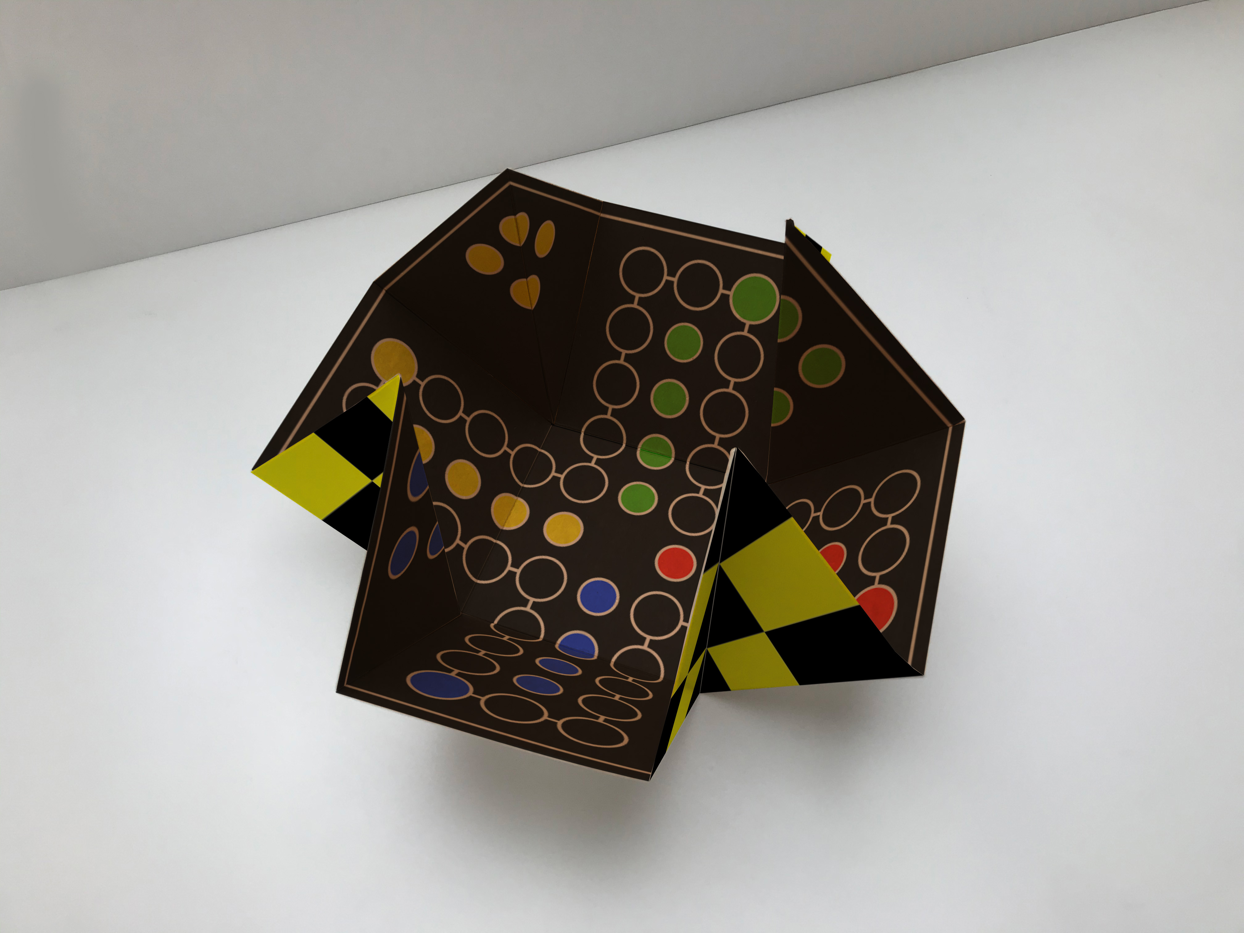 Fun Box – A compact board game box